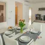 Appartement Dea House *